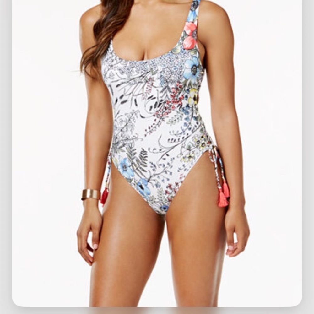Nwt Vince camuto wildflower One Piece
